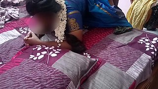 Hot Indian Aunty Fucked in Saree and Doggy Creampief