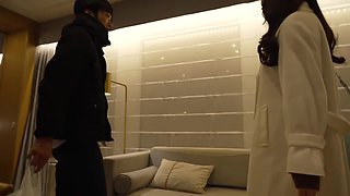 0009364_ぱんぱん 座位 美女などが含まれている