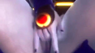 Raven Is Rubbing and Fingering Her Pussy - Titans Porn