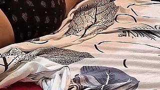 Amateur Babe Hot Pussy Eating Passionately by Lover