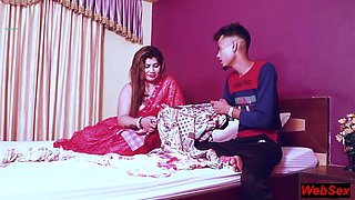18yr Tailor Boy Tricked Sex with Nri Rich Wife! Desi Naughty Wife