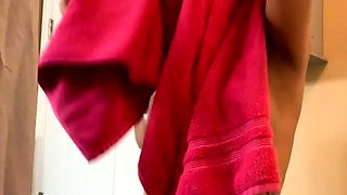 Amateur Blonde Teen Plays Solo with Toy Webcam Porn