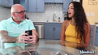 Luxe la Fox Fucks Matures Man NOOKIES