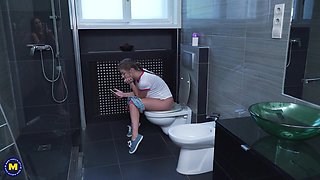 Old & Young Lesbian Couple Get It On In The Shower And Eat Pussy In The Bedroom. - MatureNl