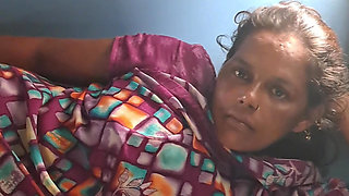 🥵INDIAN TRAIN Hot Indian Nabour Girl Sucking Dick So Good And Recieve Warm Cum In Mouth