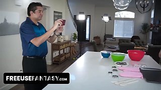 Freeuse fantasy - enrapturing lady gets her pussy eaten and banged foolish while cooking on livestream