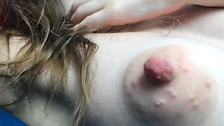 Nasty blonde babe sizzling solo pussy show