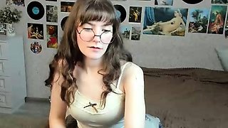 Amateur Webcam Teen Flashes Masturbates