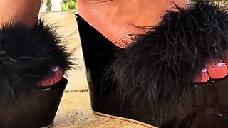 Amateur Foot Fetish Girlfriend Sucks and gives a Footjob