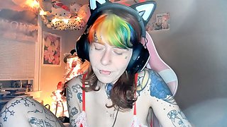 Sexy tattooed girl with glasses gets steamy in erotic audio for guys