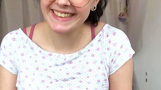 Brunette Solo Webcam Masturbation