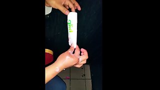 Svensk hustrus hrlighetshl handjob
