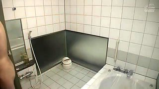 07989,The best play of a rich beauty