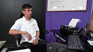 To Keep My Job at Home, I Ended up Fucking the Boss's Ass in the Office