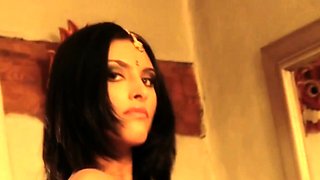 Sensual Tawaif Performs Erotic Dance