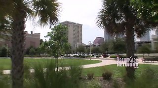 Sloppy woman gets wild in public