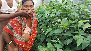 Indian desi hot housewife ki jungle mein fucking sex big Ass