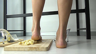 I Crush Bananas with My High Heels