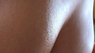 Innocent 18yo Young Asian Babe Pussy Fucked and Creampied - Freshwomen (julia in Japan Dlc) - 3D Animated Porn Game