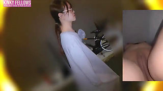 Fragile Heiress Heat as the Natural Rich Beauty Offers Warm Mouth Support Inside a Risky Temporary Booth