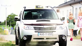 Glamour babe lesbian oral pleasure and fingering fun