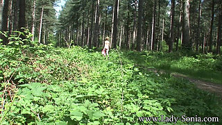 I Need to Pee Outdoors