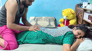 Mallu hot wife ass and back massage by mallu husband hot romance