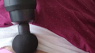 Micropenis Michael Skotnik masturbates with a vibration device