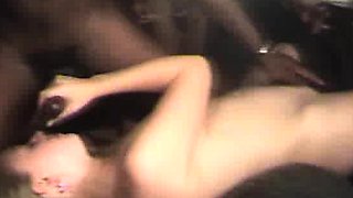 Amateur blonde do anal sex