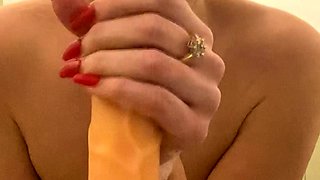 Sexy amateur blonde fingers and toys her wet pussy