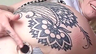 Custom Naive Women Tries Buttplugs in New Job