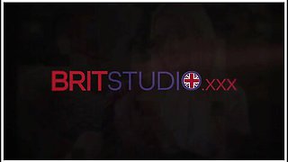 Hot 18 Year Old Student Wants You To Jerk Your Cock For Her!