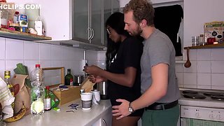 Ebony Gets Fucked In Kitchen By Bwc Until Cream - Nicole Kitt And She Squirts