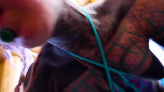 Tattooed hottie Anuskatzz has fun in the RV