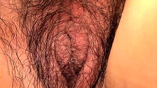Asian amateur fucked in her hairy Japanese pussy