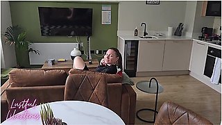 Fuck My Stepmom As She Has Phone Sex