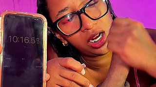 10 Minutes to Make You Cum: a Stepmom Challenge