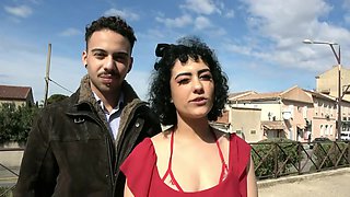 Alicia, 32 years old, ready-to-wear saleswoman in Nîmes! - Jacquie et Michel TV