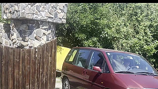 Old slave arrived to DFC - Slapped in the car