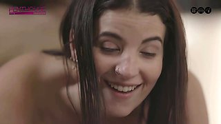 Get Enchanted by Hailey Rose's Oily Busty Squirting Extreme Heat