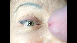 Mature MILF Tania Takes Huge Face Cum Load in Her Eye - Extreme Close Up