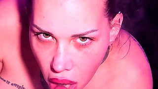 18. Advent Calendar 2025 Red Nail and Vape with Extreme Deepthroat