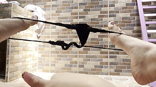 Beautiful Stepsister Likes to Play with Her Clitoris Before Going to College