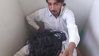 I Met My School Girlfriend Alone in the Toilet, We Had Sex with the Consent of Both of Us