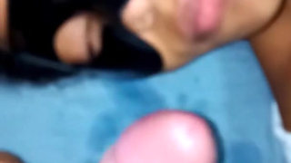 Stepfather Teaching Stepdaughter How to Make Deepthroat and Piss for the First Time