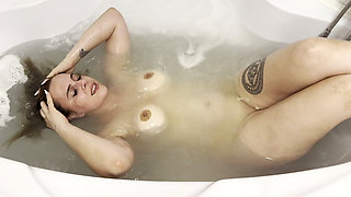 Breath Holding Underwater with Eyes Opened and Not Covering My Nose