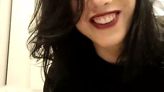 Big boob brunette masturbates on webcam