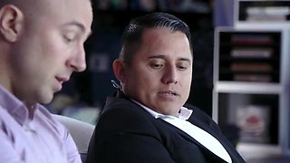 The guy films a homemade blowjob from his wife in first person: Blowjob, Doggy  Big Tits Porn