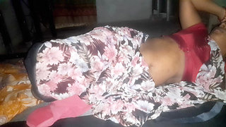Ek Pyasi Padosan jabardast crempai hardsex romantis chudai like en abonneer je op