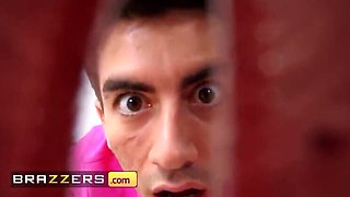 Jennifer Mendez: Sucks Friend's Cock, Then Fucks Him - Brazzers